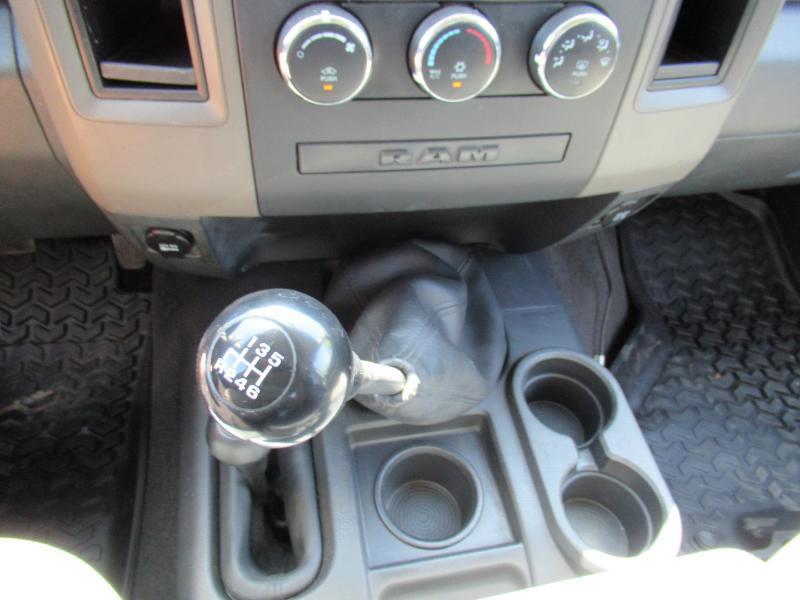 RAM 3500 SLT Crew Cab LWB 4WD DRW 2012