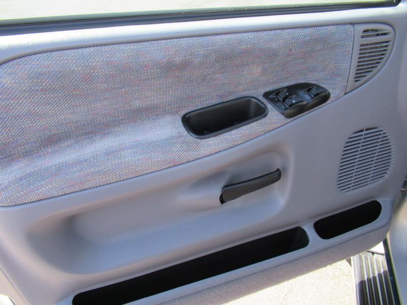 Dodge Ram 3500 ST Club Cab 8-ft. Bed 4WD 1997