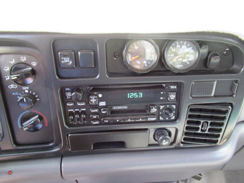 Dodge Ram 3500 ST Club Cab 8-ft. Bed 4WD 1997