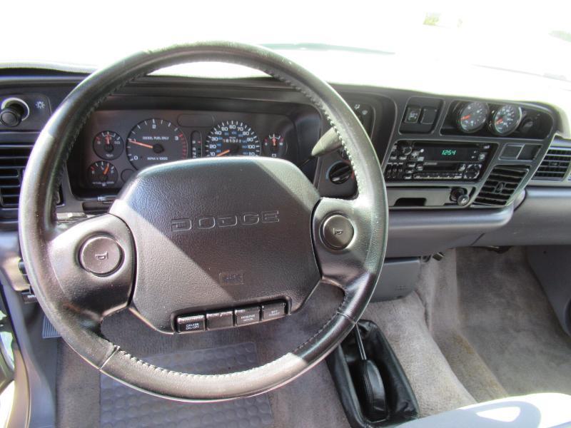 Dodge Ram 3500 ST Club Cab 8-ft. Bed 4WD 1997