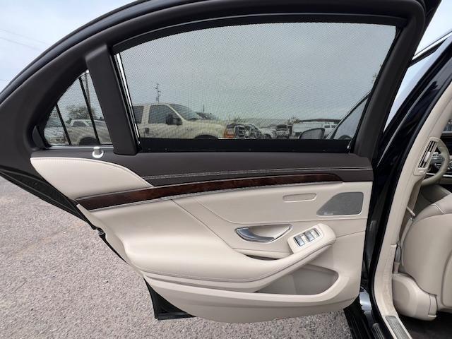 Mercedes-Benz S-Class S560 2019