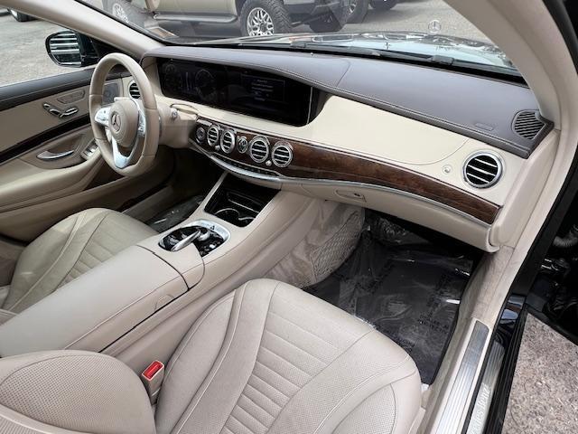 Mercedes-Benz S-Class S560 2019