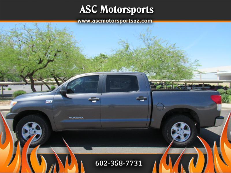 Toyota Tundra Tundra-Grade CrewMax 5.7L 4WD 2013