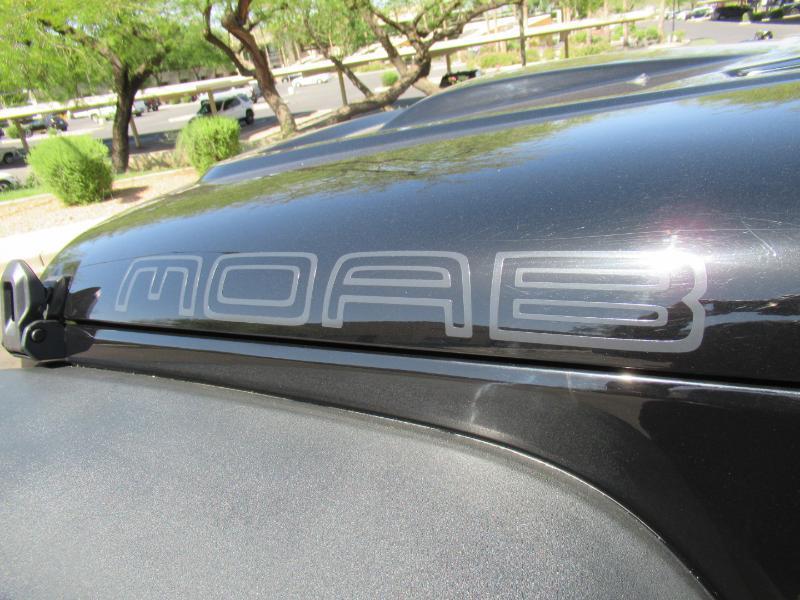 Jeep Wrangler Unlimited Sahara 4WD 2013