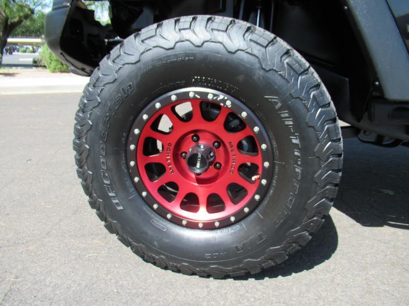 Jeep Wrangler Unlimited Sahara 4WD 2013