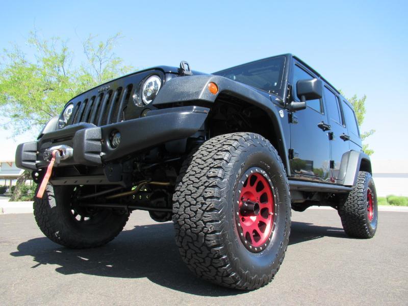 Jeep Wrangler Unlimited Sahara 4WD 2013
