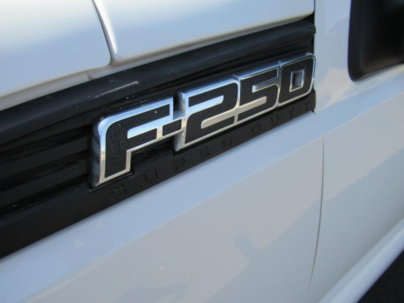 Ford F-250 SD XL 2WD 2011