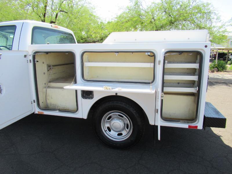 Ford F-250 SD XL 2WD 2011