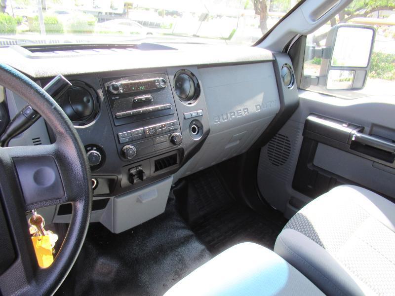 Ford F-250 SD XL 2WD 2011