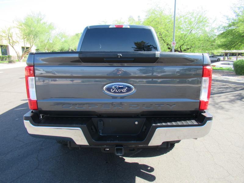 Ford F-250 SD XLT Crew Cab 4WD 2017