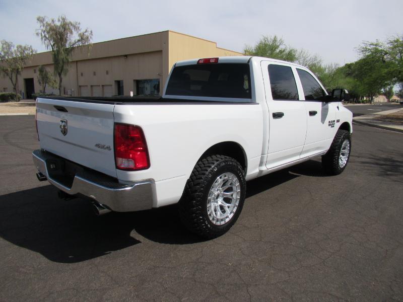 RAM 1500 Classic Tradesman Crew Cab SWB 4WD 2021