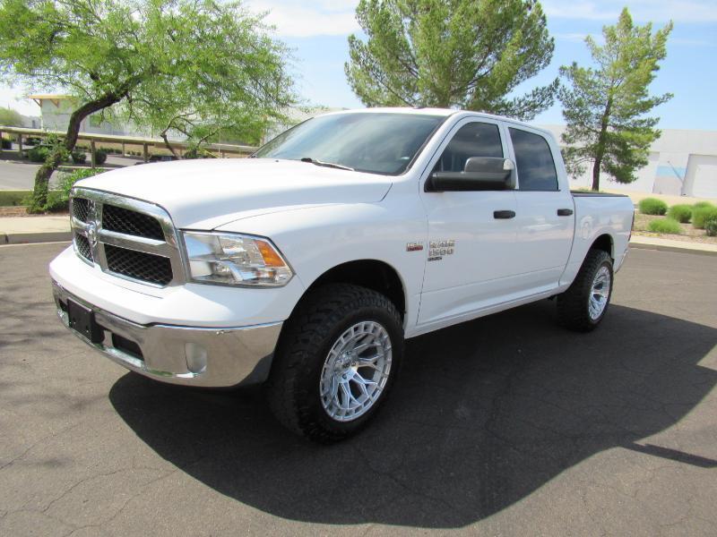 RAM 1500 Classic Tradesman Crew Cab SWB 4WD 2021