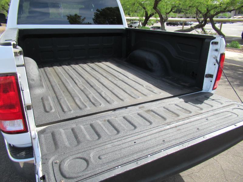 RAM 1500 Classic Tradesman Crew Cab SWB 4WD 2021