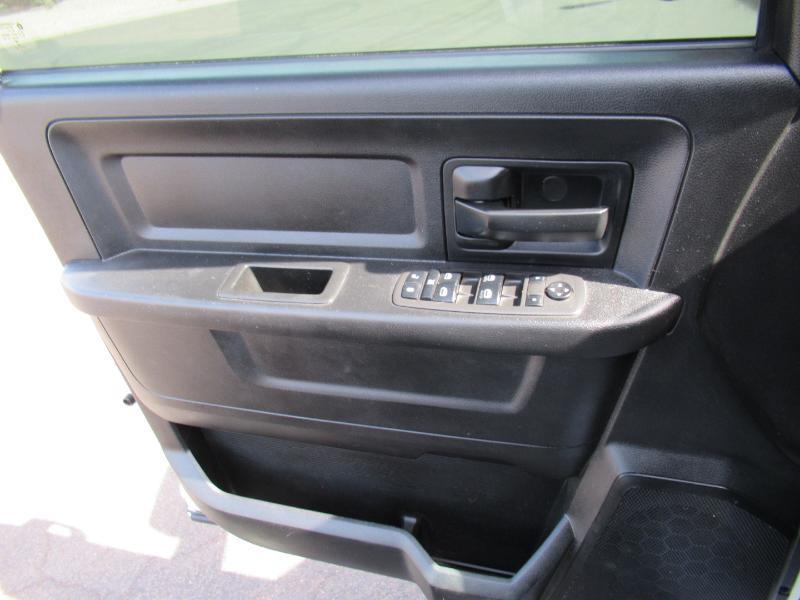 RAM 1500 Classic Tradesman Crew Cab SWB 4WD 2021