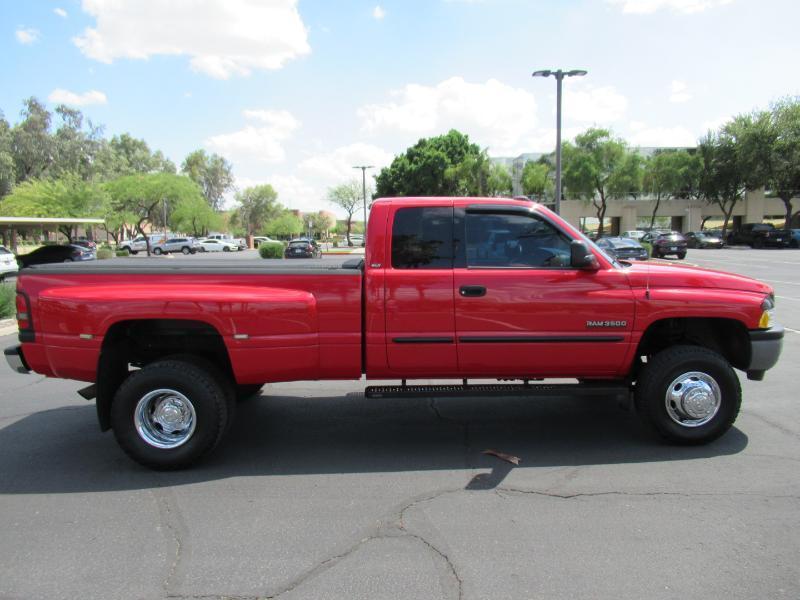 Dodge Ram 3500 SLT Quad Cab 4WD 2002