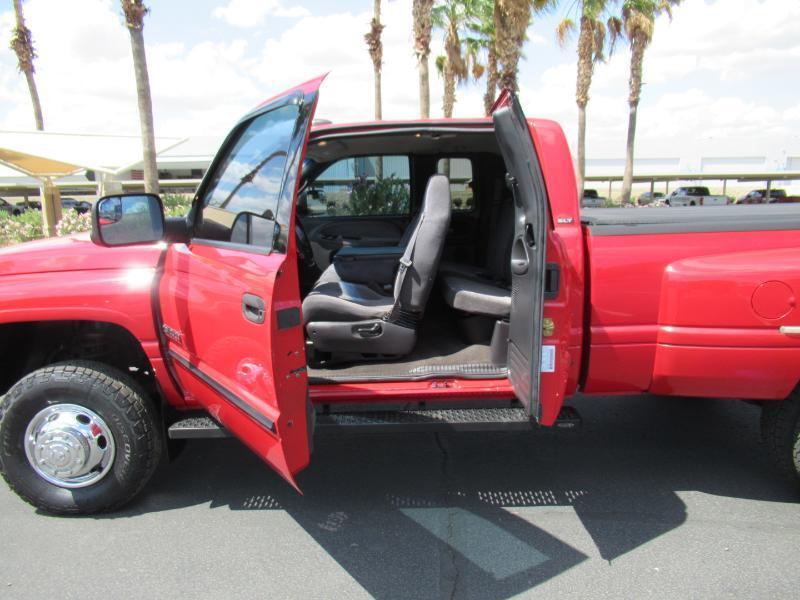 Dodge Ram 3500 SLT Quad Cab 4WD 2002