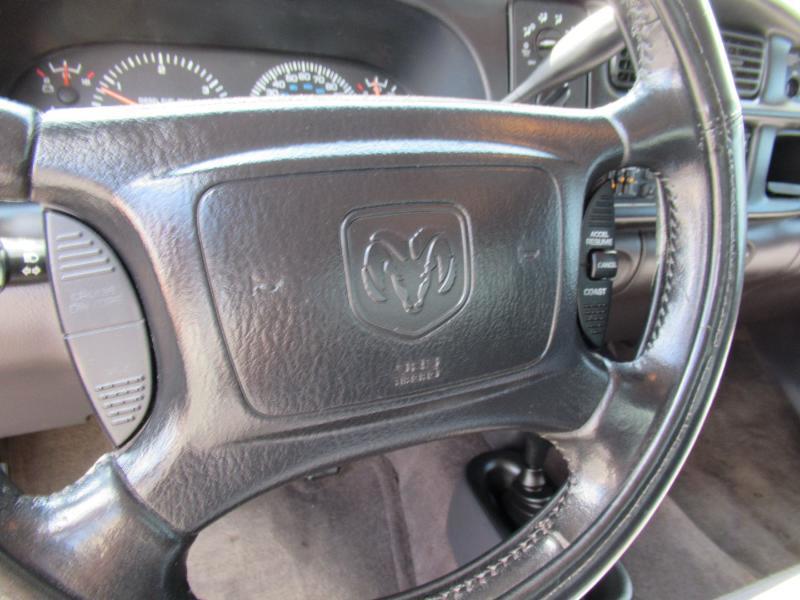 Dodge Ram 3500 SLT Quad Cab 4WD 2002