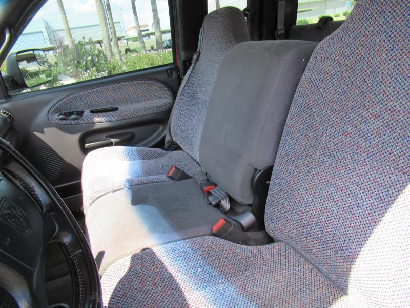 Dodge Ram 3500 SLT Quad Cab 4WD 2002