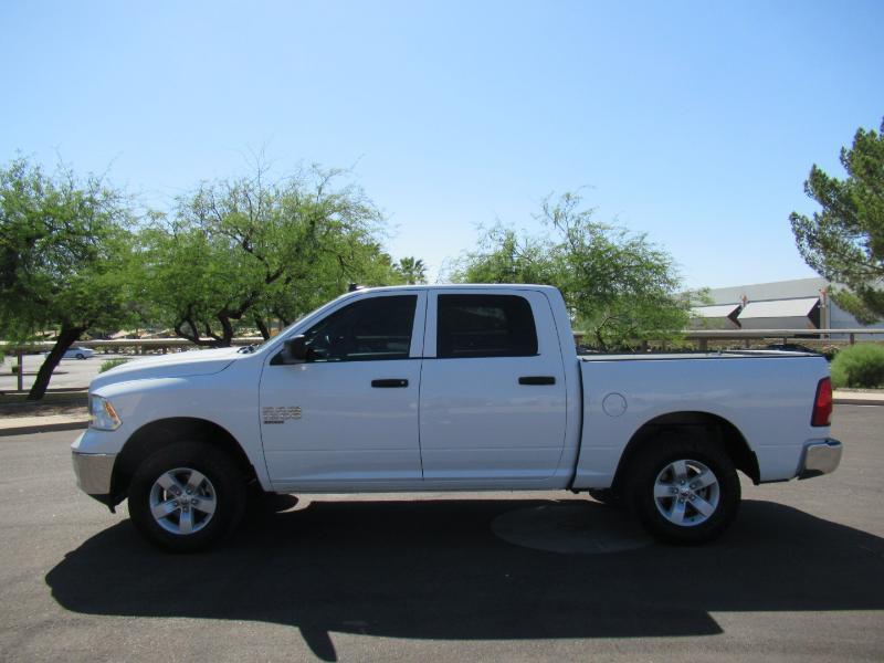 RAM 1500 SLT Crew Cab SWB 4WD 2022