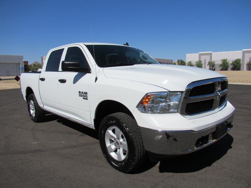 RAM 1500 SLT Crew Cab SWB 4WD 2022