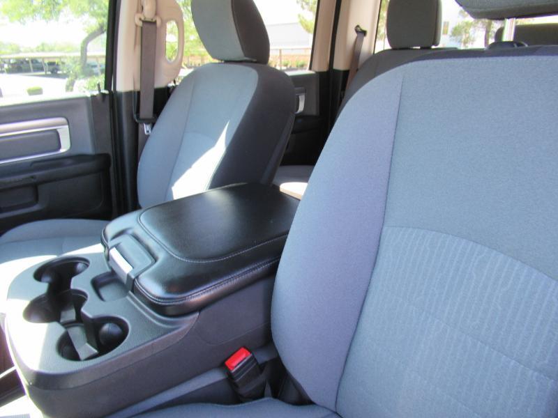 RAM 1500 SLT Crew Cab SWB 4WD 2022