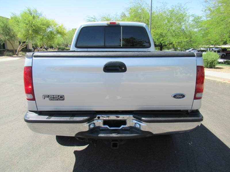 Ford F-250 SD Lariat Crew Cab 4WD 2004