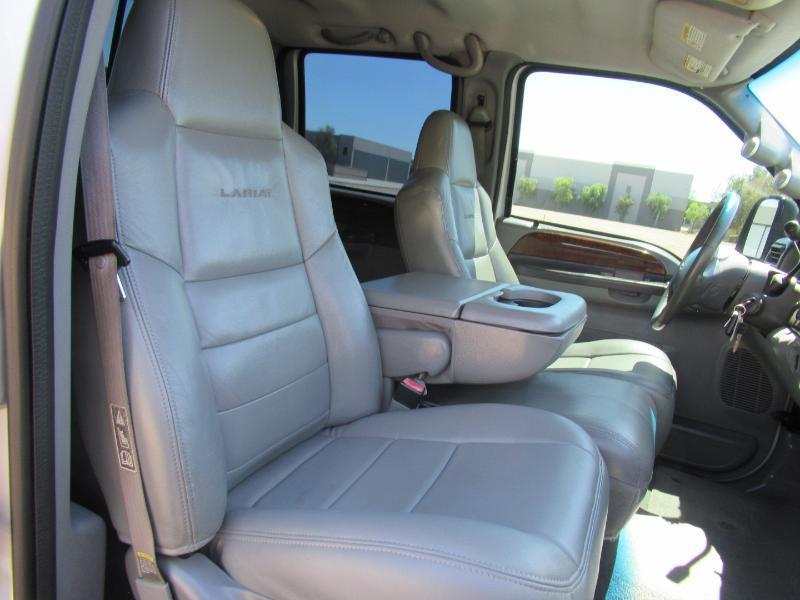 Ford F-250 SD Lariat Crew Cab 4WD 2004