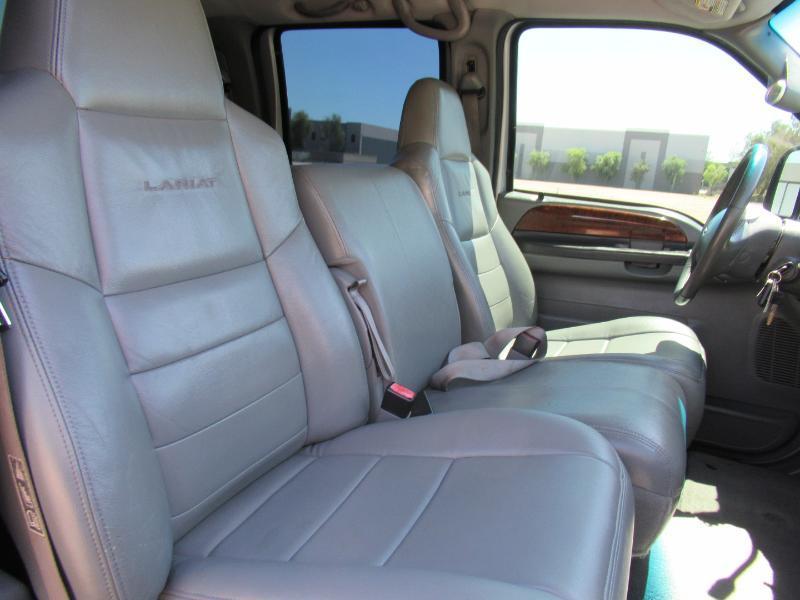 Ford F-250 SD Lariat Crew Cab 4WD 2004