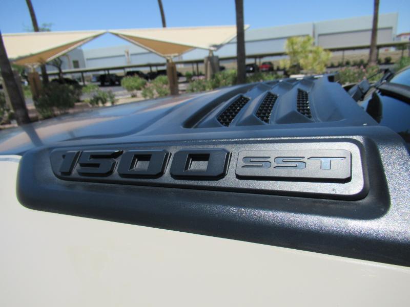 RAM 1500 Rebel Crew Cab SB 4WD 2025
