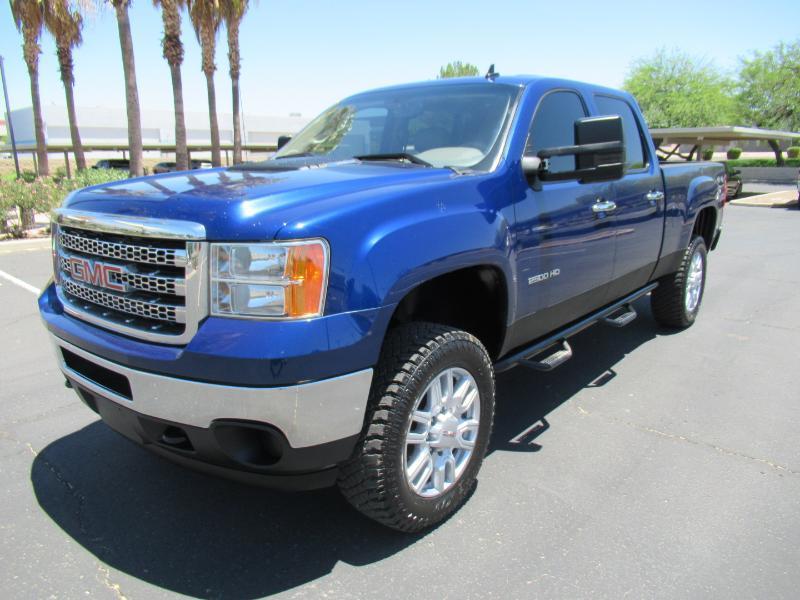 GMC Sierra 2500HD SLE Crew Cab 4WD 2013