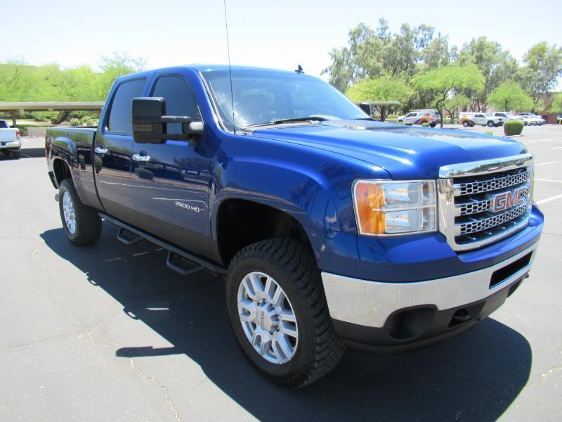 GMC Sierra 2500HD SLE Crew Cab 4WD 2013