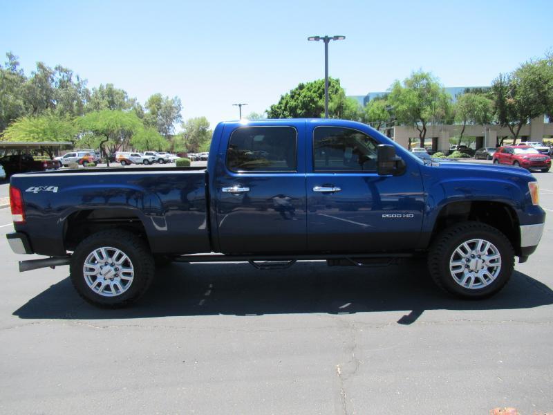 GMC Sierra 2500HD SLE Crew Cab 4WD 2013