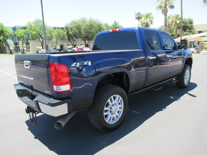 GMC Sierra 2500HD SLE Crew Cab 4WD 2013