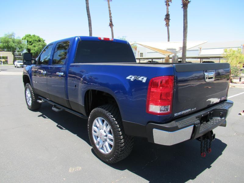 GMC Sierra 2500HD SLE Crew Cab 4WD 2013