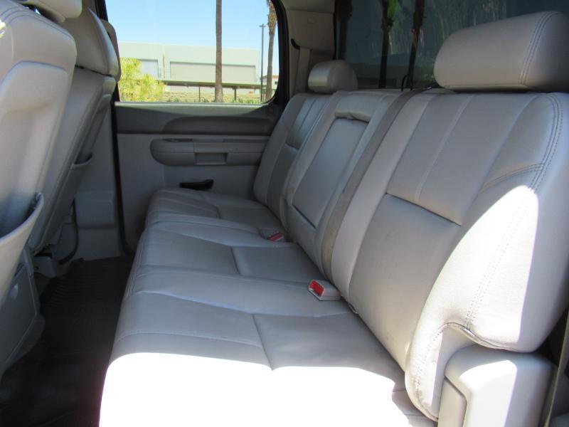 GMC Sierra 2500HD SLE Crew Cab 4WD 2013