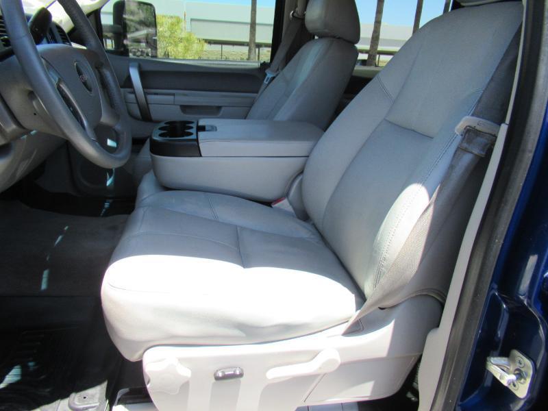GMC Sierra 2500HD SLE Crew Cab 4WD 2013