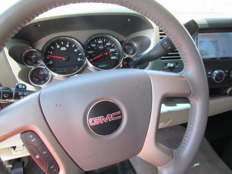 GMC Sierra 2500HD SLE Crew Cab 4WD 2013