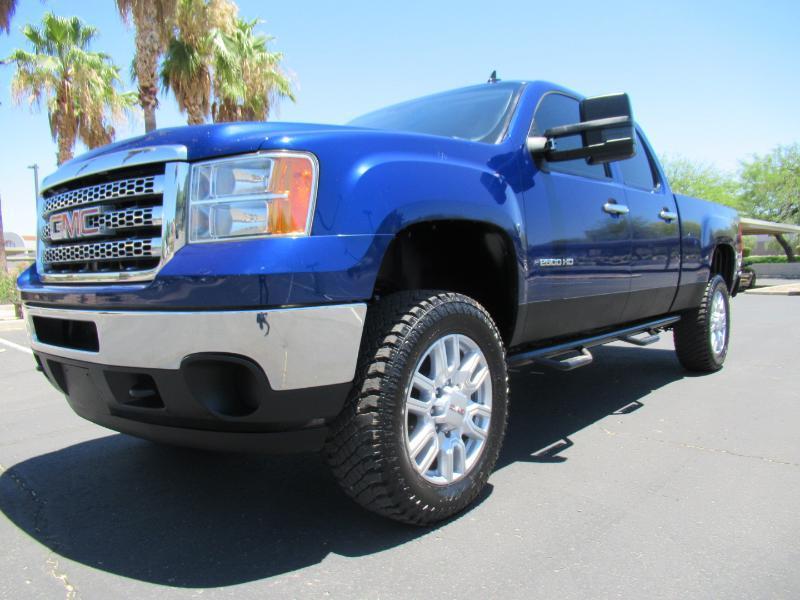 GMC Sierra 2500HD SLE Crew Cab 4WD 2013