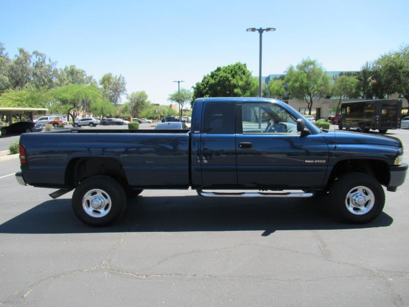 Dodge Ram 2500 Quad Cab Short Bed 4WD 2000