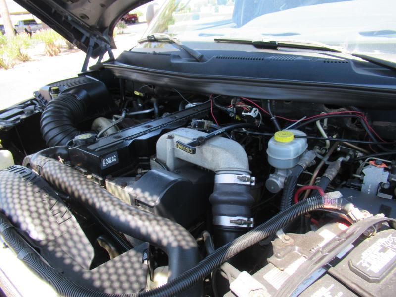 Dodge Ram 2500 Quad Cab Short Bed 4WD 2000