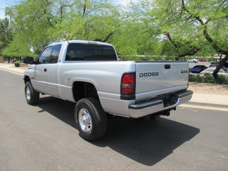 Dodge Ram 2500 Quad Cab Short Bed 4WD 2001