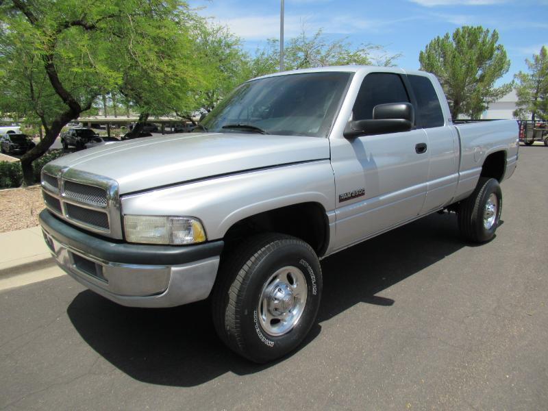 Dodge Ram 2500 Quad Cab Short Bed 4WD 2001