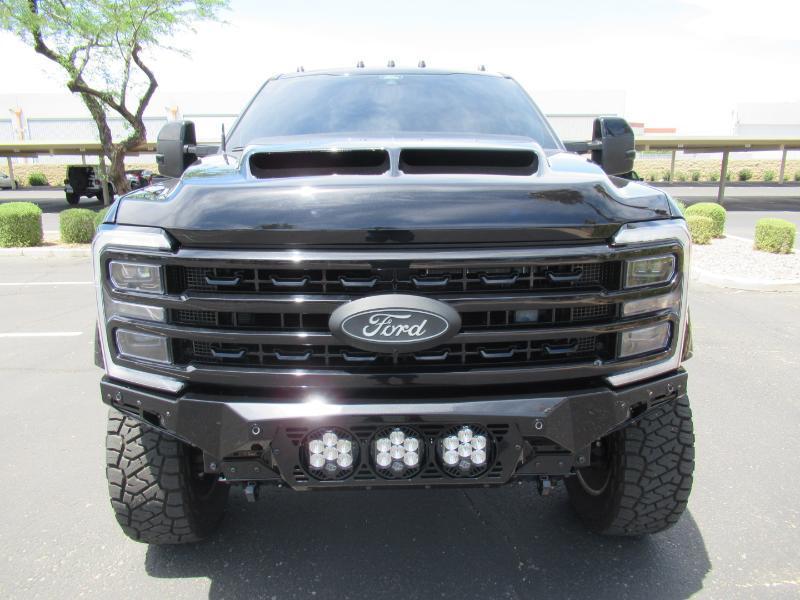 Ford F-450 SD Platinum Crew Cab DRW 4WD 2024