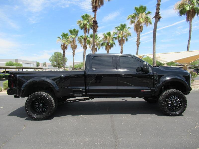 Ford F-450 SD Platinum Crew Cab DRW 4WD 2024