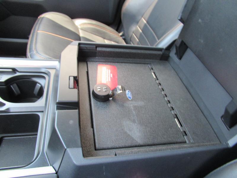 Ford F-450 SD Platinum Crew Cab DRW 4WD 2024