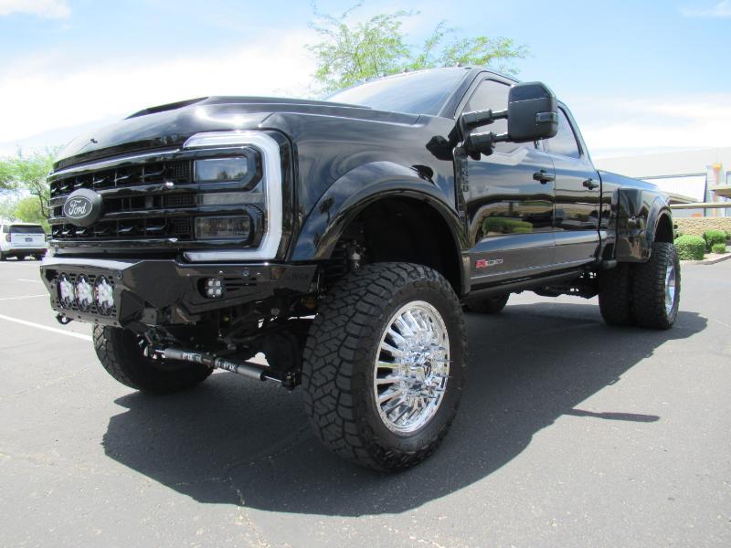 Ford F-450 SD Platinum Crew Cab DRW 4WD 2024