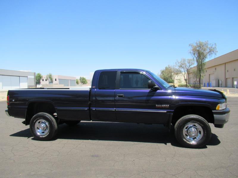 Dodge Ram 2500 Quad Cab 6.5-ft. Bed 4WD 1998