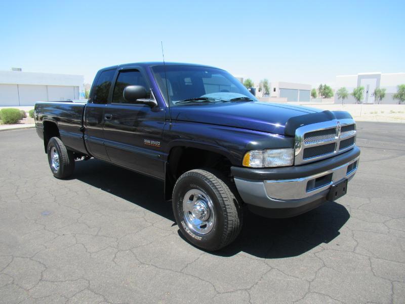 Dodge Ram 2500 Quad Cab 6.5-ft. Bed 4WD 1998