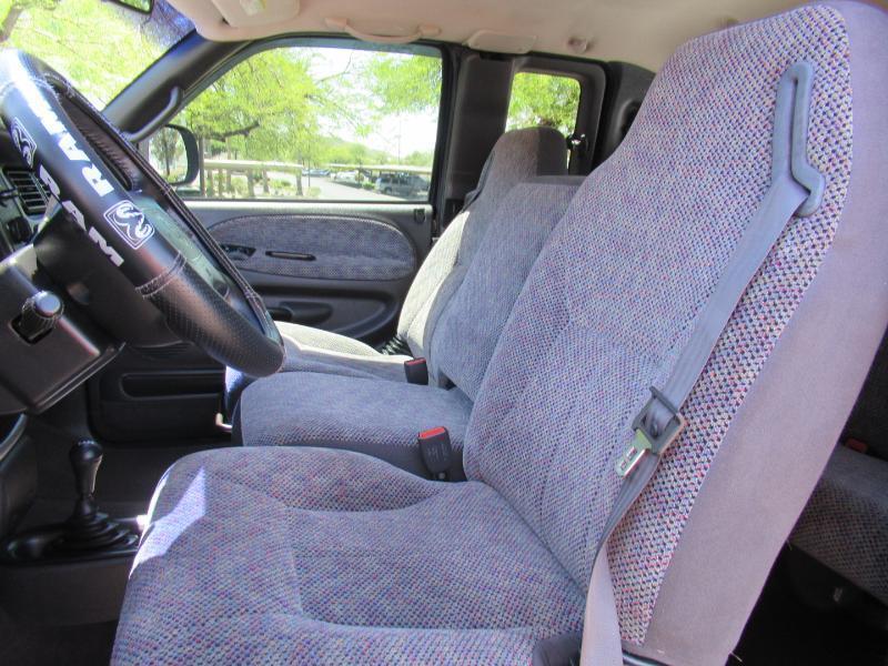 Dodge Ram 2500 Quad Cab 6.5-ft. Bed 4WD 1998