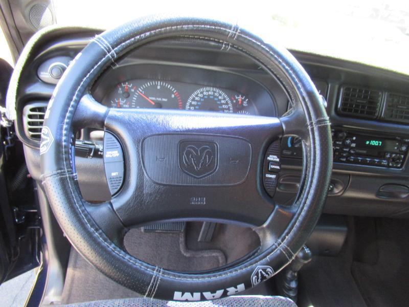Dodge Ram 2500 Quad Cab 6.5-ft. Bed 4WD 1998